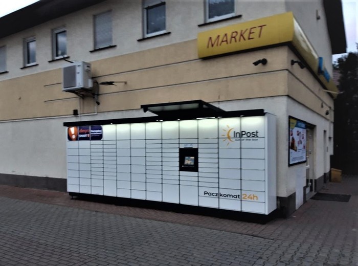 Paczkomat KRS06M Przy sklepie Żabka