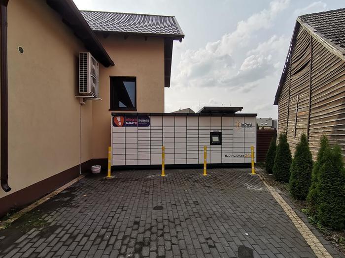 Paczkomat KSN01M przy piekarni "Kropek"