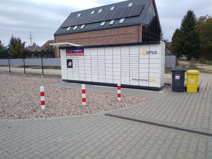 Paczkomat KSO05M przy stacji kontroli pojazdów