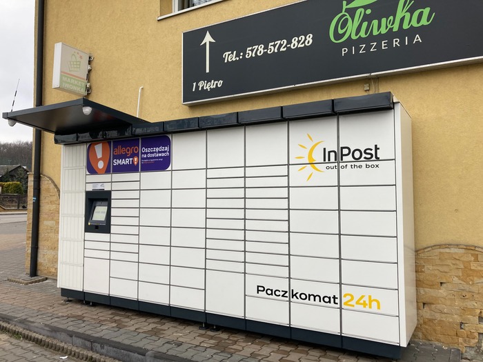Paczkomat KSP01M Przy sklepie Iwonka