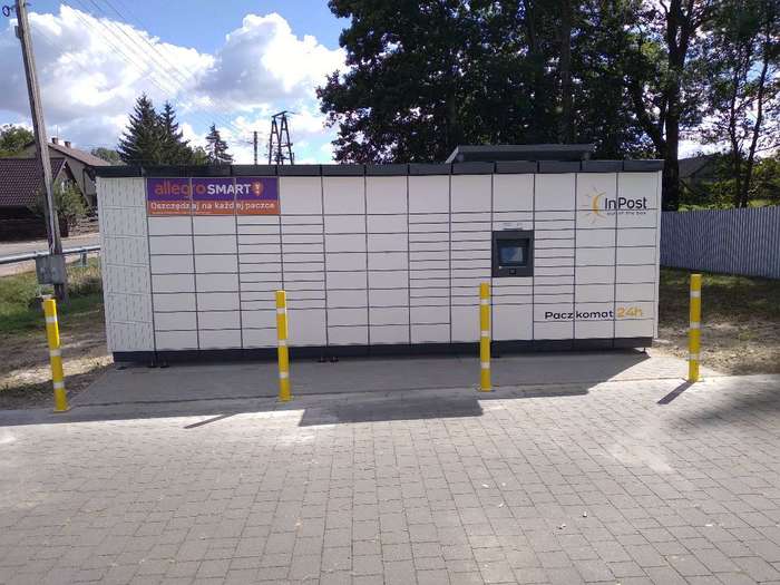 Paczkomat KTC01M parking przy hurtowni