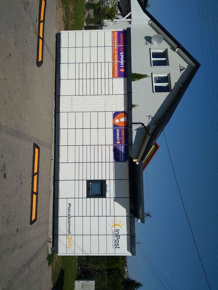 Parcel Locker KTK02M Na parkingu sklepu Małgorzatka