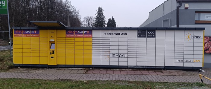 Paczkomat KTY01A Przy sklepie Delikatesy Centrum