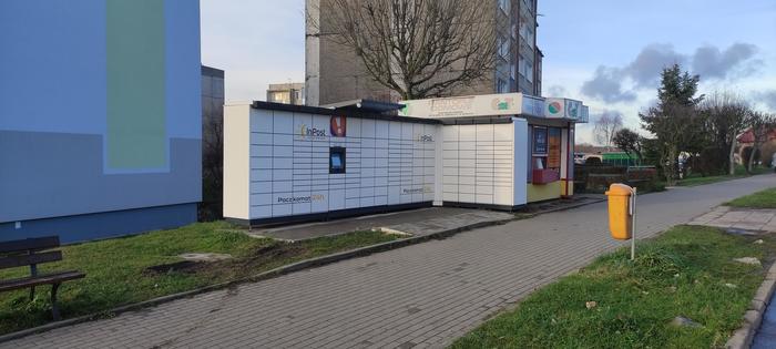 Paczkomat KTZ03M przy osiedlu