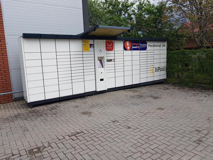 Paczkomat KUN01A Przy sklepie Prim Market