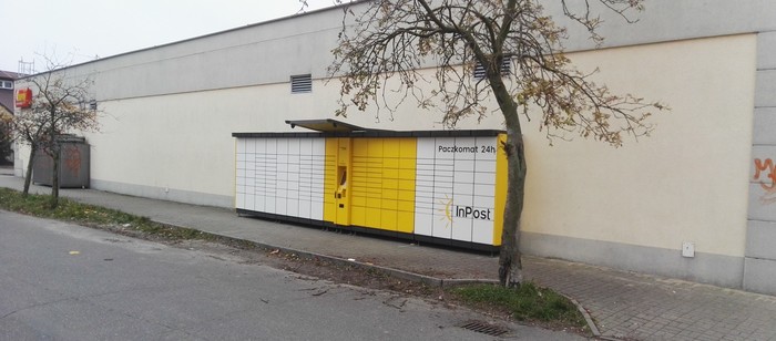 Paczkomat KUT01A Przy markecie Twój Market
