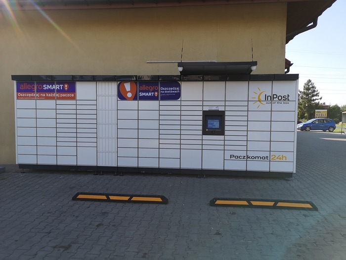 Paczkomat KVC02M Przy Delikatesach Centrum