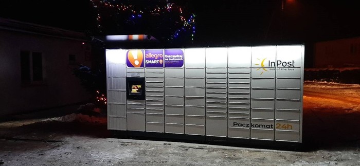 Paczkomat KVK01M przy punkcie aptecznym
