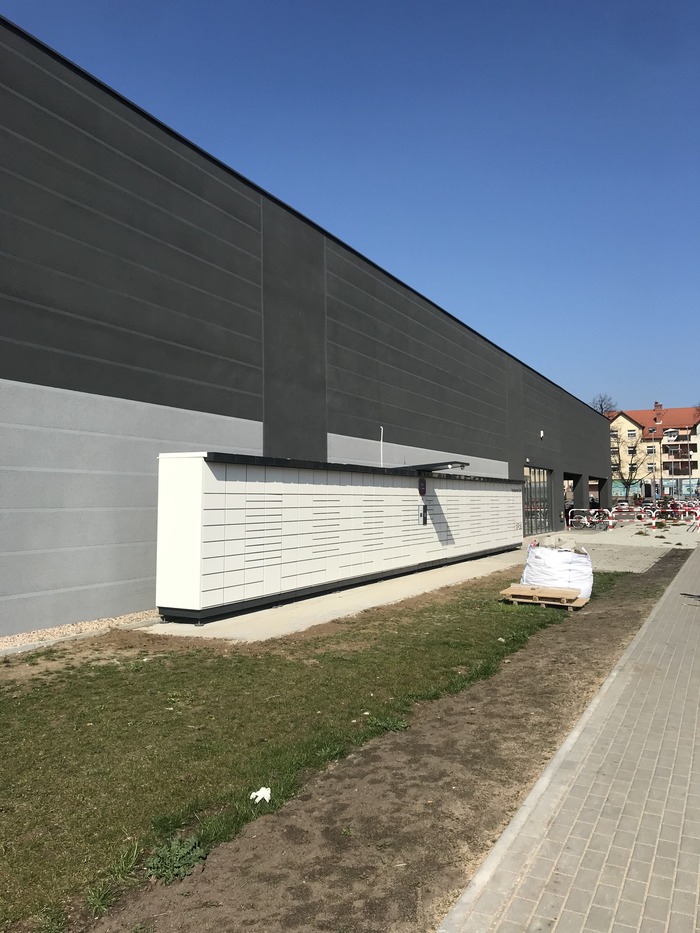 Paczkomat KWA02N Przy sklepie Polo/Pepco