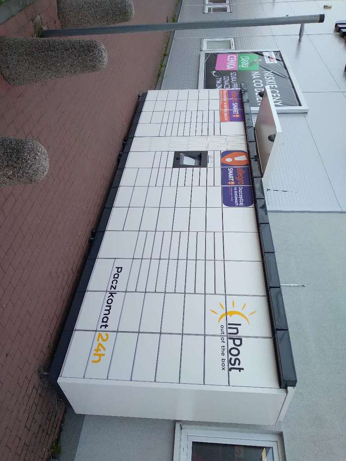 Paczkomat KWD11M przy Intermarche