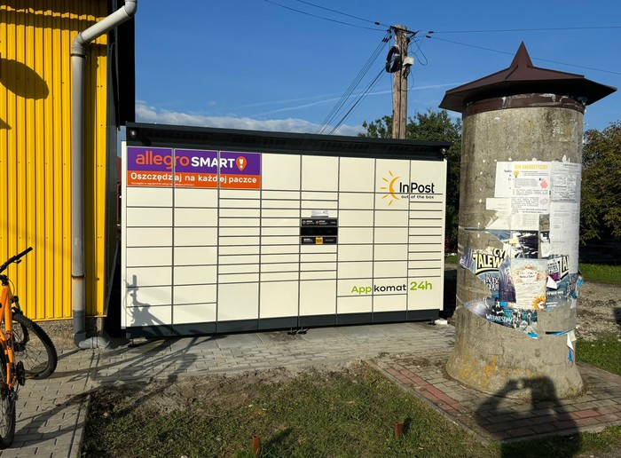 Parcel Locker KWTQ01BAPP Przy Sklepie HITPOL
