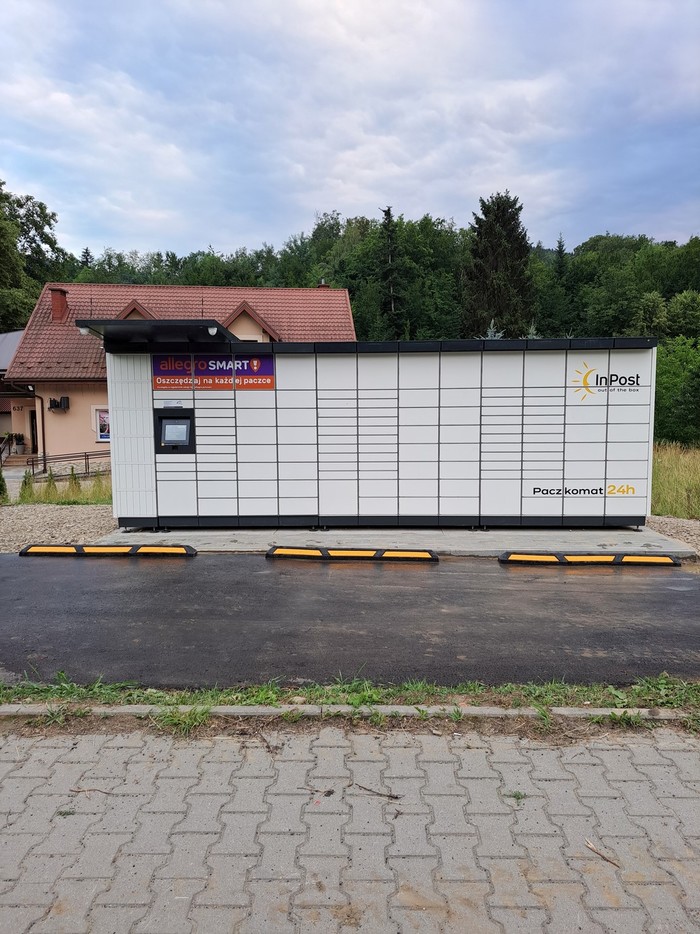 Paczkomat KWX04M PRZY SKLEPIE HIT-POL