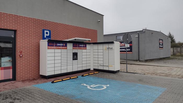 Parcel Locker KXN02M przy sklepie