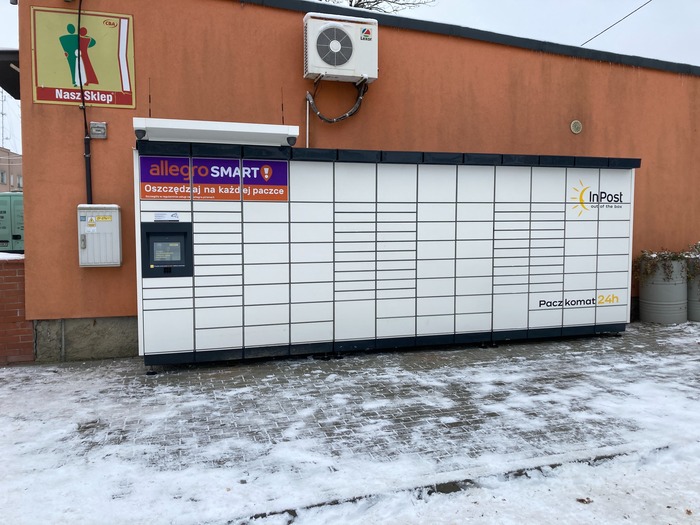 Paczkomat KXY01M Przy sklepie spożywczym