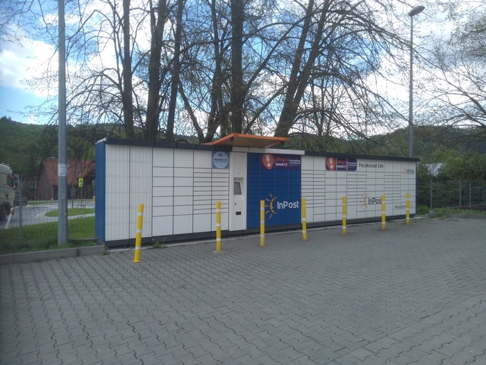 Paczkomat KZD01A Przy markecie Intermarche