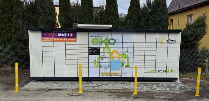 Paczkomat KZD01APP Parking przy sklepie