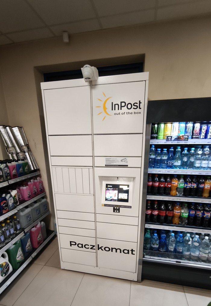 Parcel Locker KZD01HP na stacji benzynowej BP