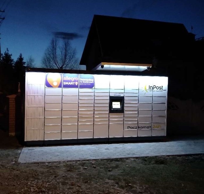 Paczkomat KZP01M Przy sklepie Chorten