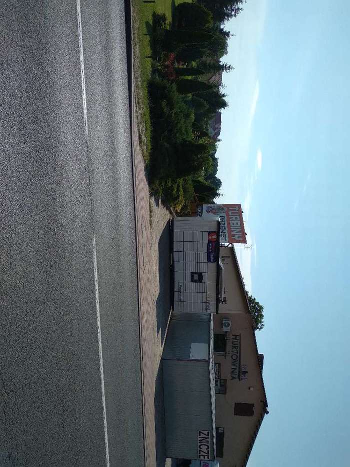 Paczkomat KZW05M przy parkingu