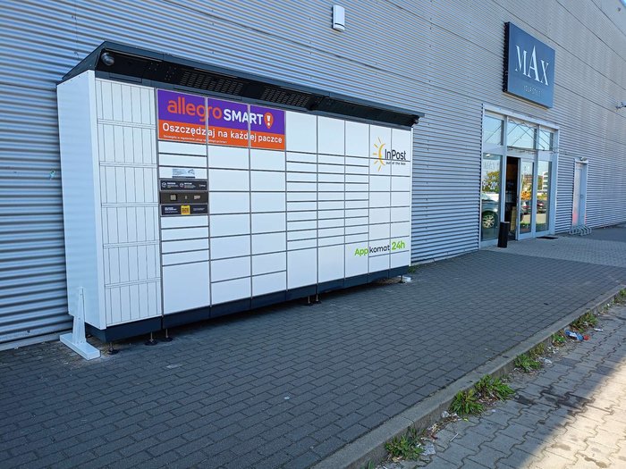 Paczkomat LEB01BAPP Centrum Handlowe
