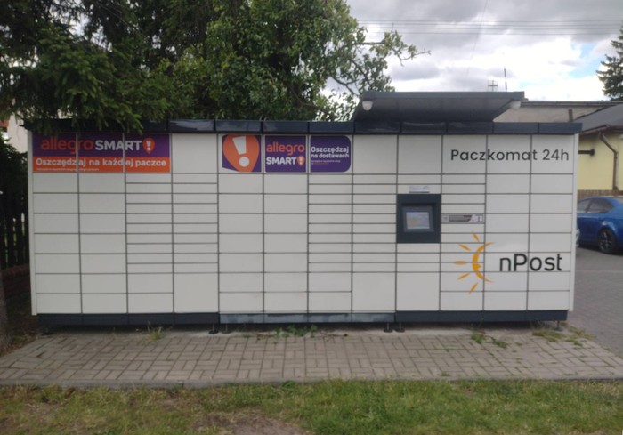 Paczkomat LEC01M Przy sklepie