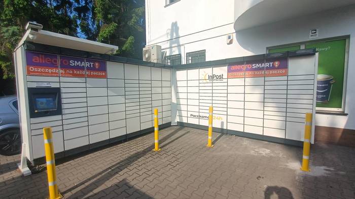 Parcel Locker LEG38M Przy sklepie żabka