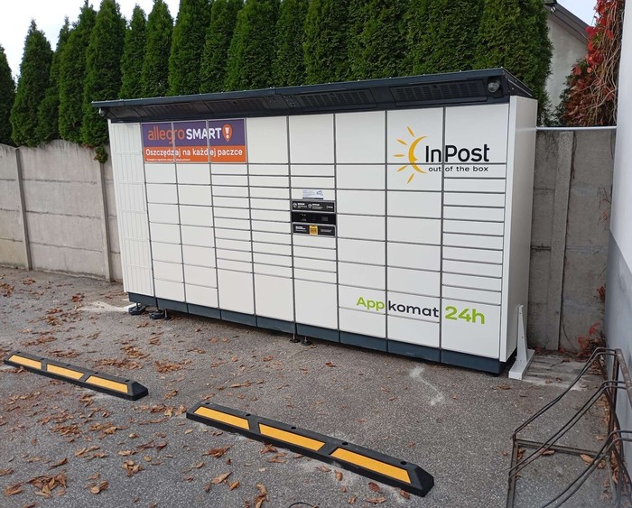 Parcel Locker LEMR01BAPP Przy sklepie spożywczym