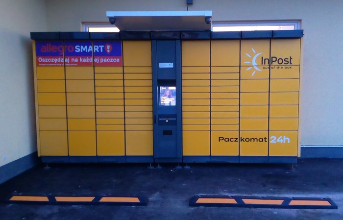 Paczkomat LESZ01A Przy Delikatesach Cezar