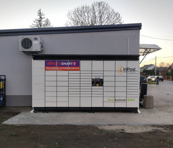 Paczkomat LEV01BAPP Przy sklepie