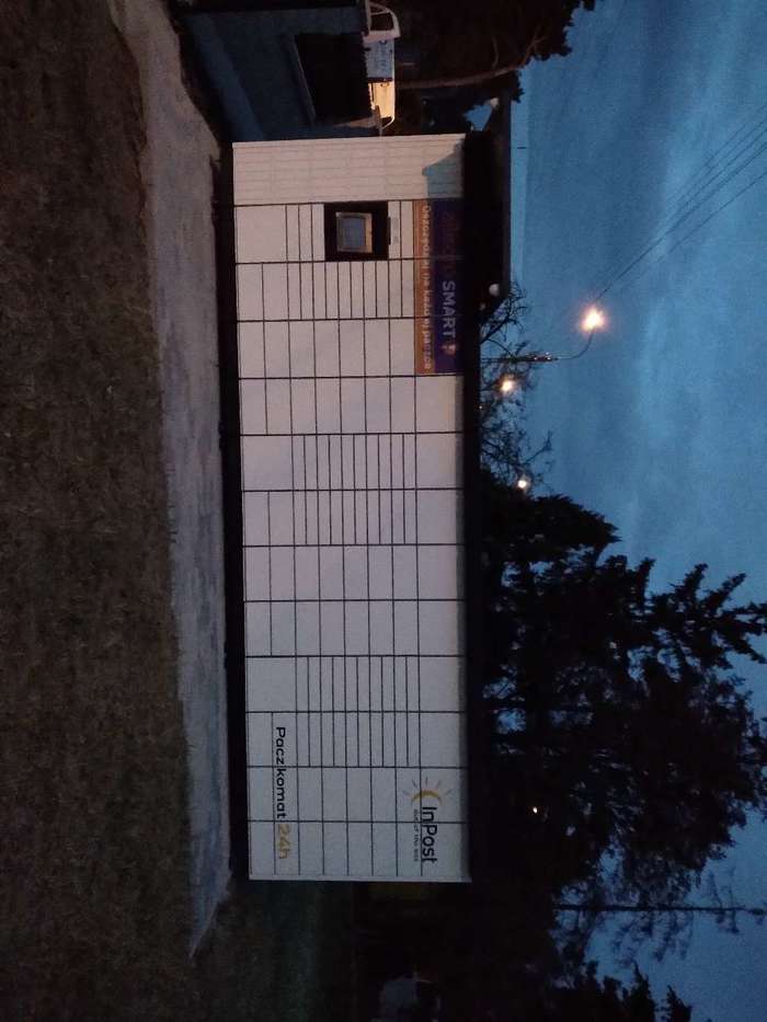 Paczkomat LGE08M Na działce