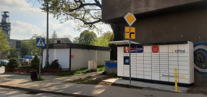 Paczkomat LGR02M Przy sklepie spożywczym