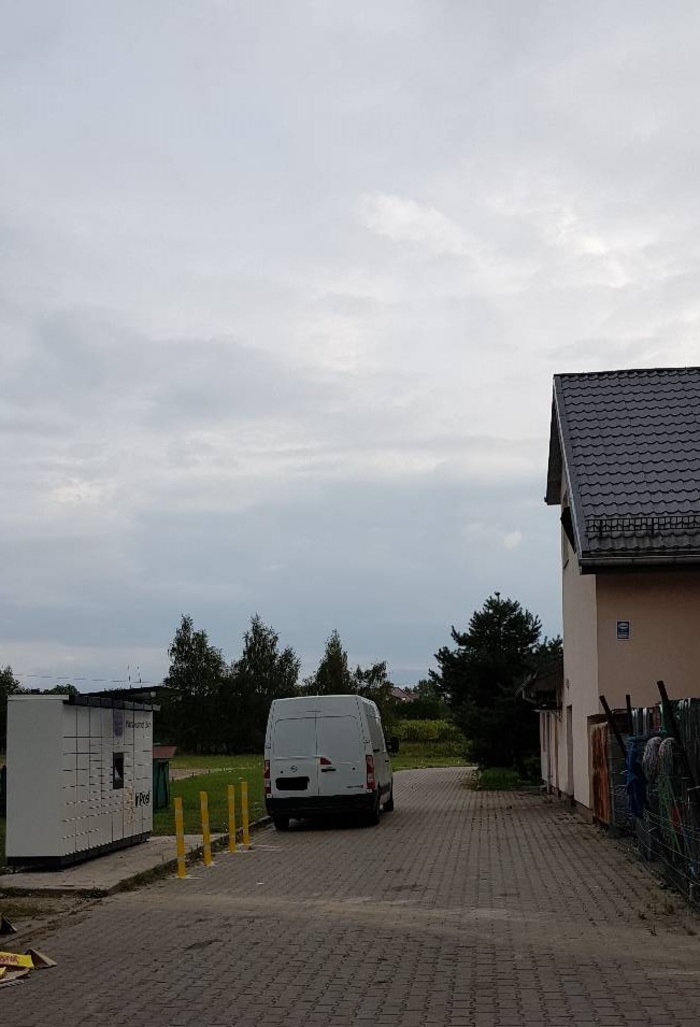 Paczkomat LIC01M Przy supermarkecie Carrefour Express
