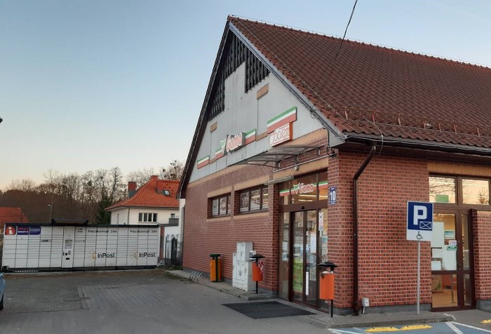 Parcel Locker LID02A przy sklepie spożywczym Gama