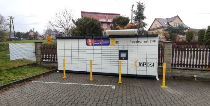 Paczkomat LKW01M Przy sklepie Hitpol
