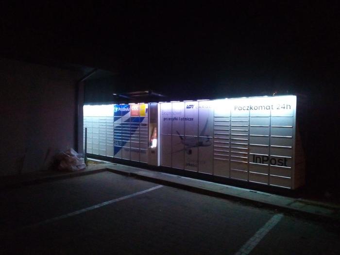 Paczkomat LOD02B Przy parkingu obok Freshmarket