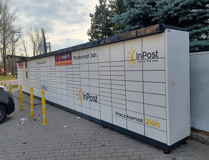 Paczkomat LOD33N Przy drogerii Rossmann