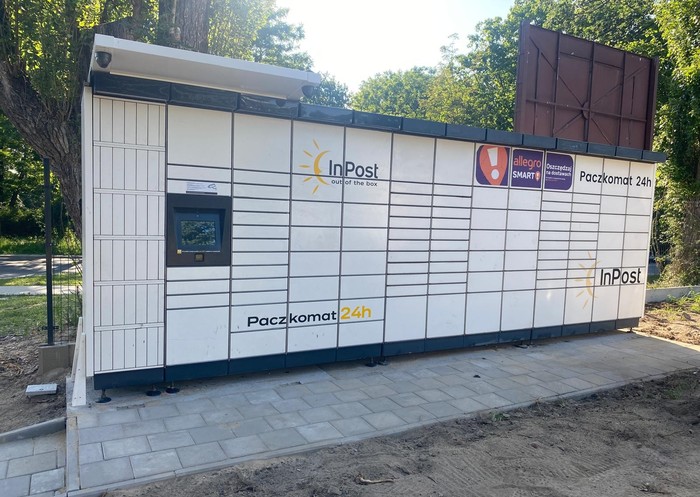 Поштомат LOD341M Przy parkingu Szkoły Podstawowej