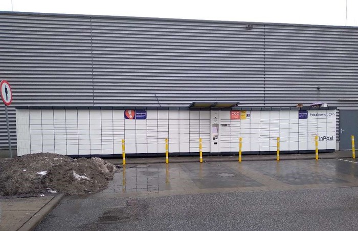 Paczkomat LOD49A Przy sklepie Kaufland, po lewej stronie