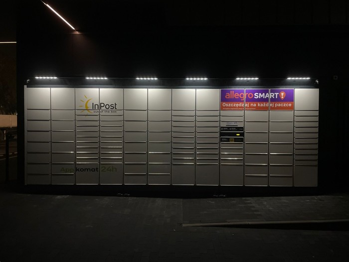 Parcel Locker LOM06BAPP przy sklepie Lewiatan