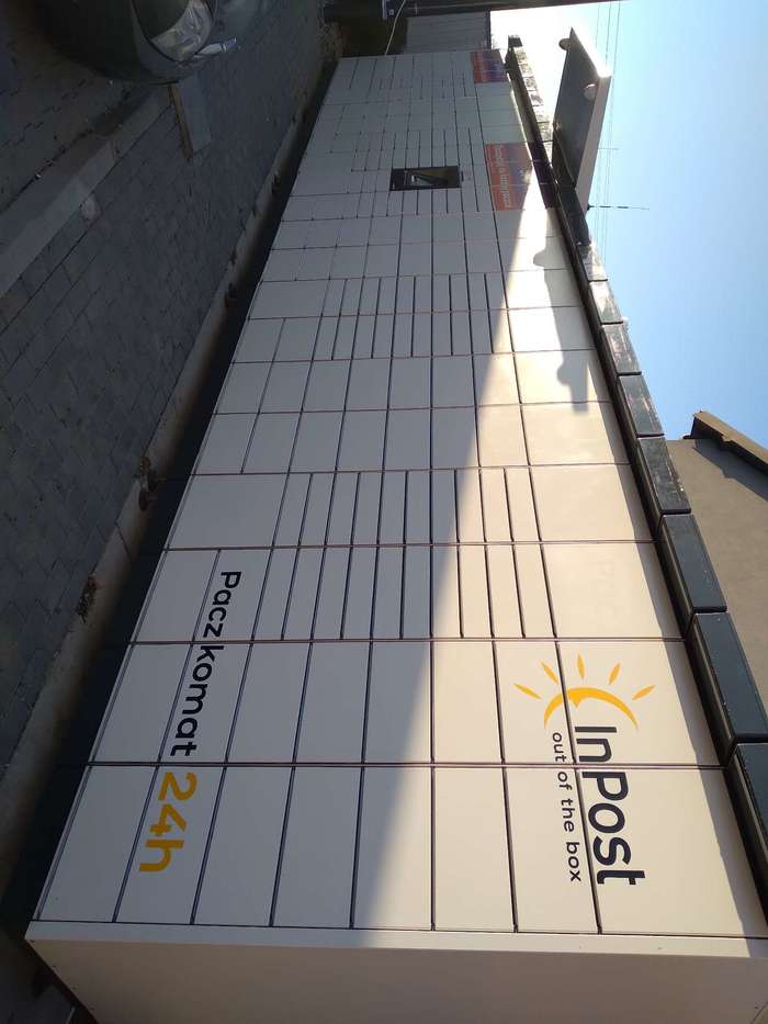 Paczkomat LOM07M przy Lidlu