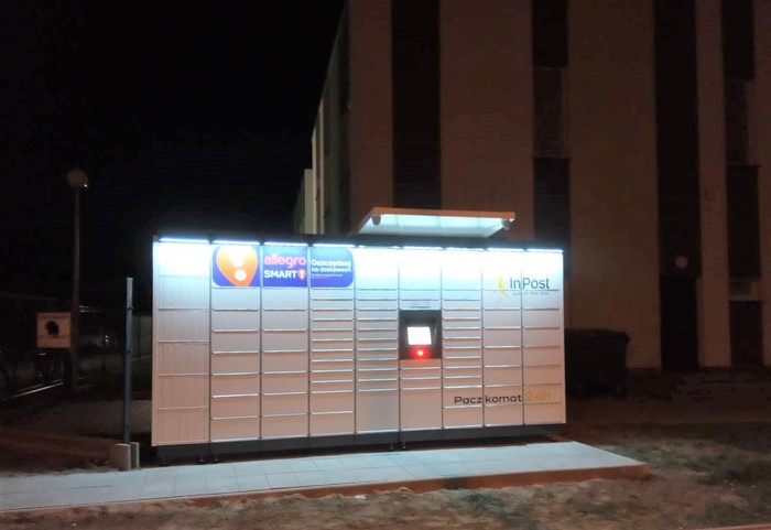Paczkomat LOM10M przy przedszkolu