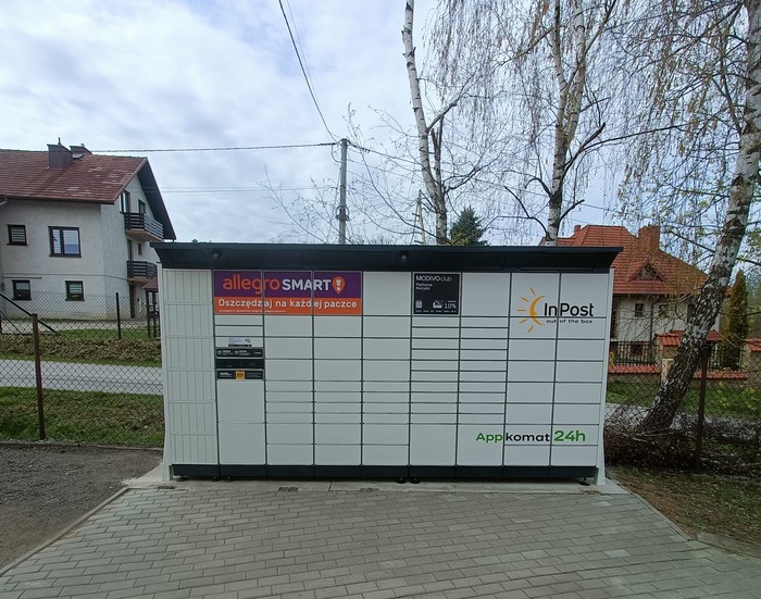 Paczkomat LOMN01BAPP Przy Piekarni - Cukierni