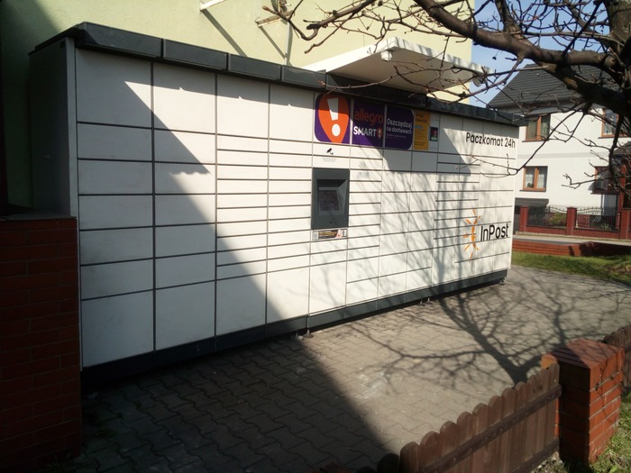 Paczkomat LOT01M Przy sklepie GS