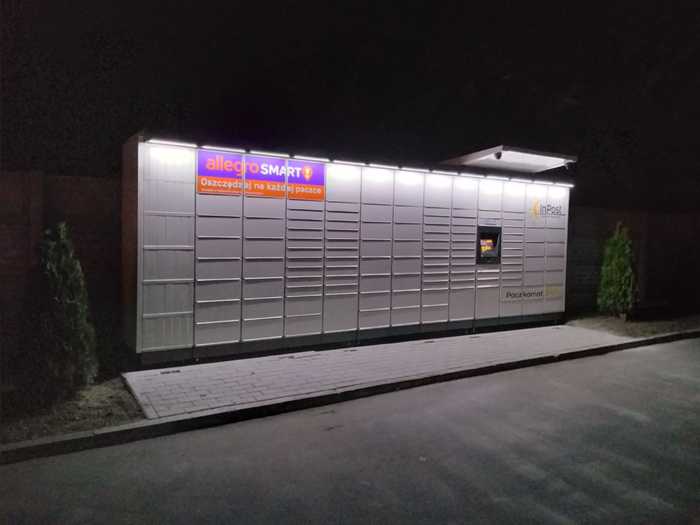 Paczkomat LOW15M Stacja Orlen - Łowicz ul. Napoleońska 99