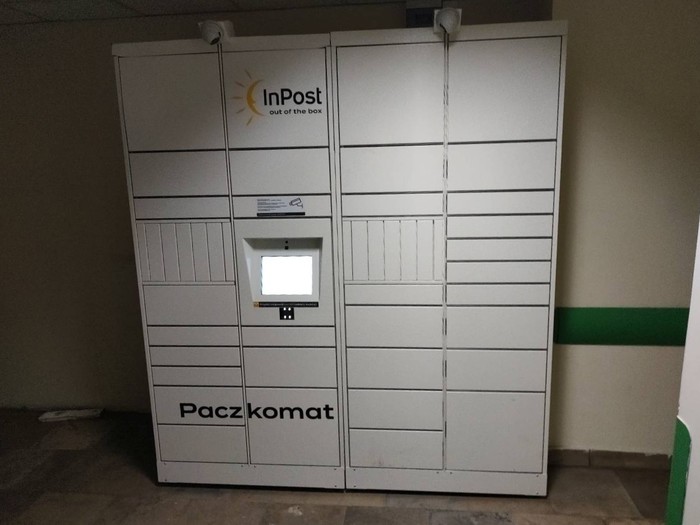 Paczkomat LUA01HP Przy izbie przyjęć.
