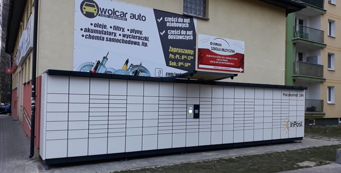 Paczkomat LUB09N Przy Wolcar Auto
