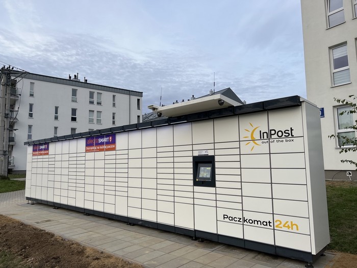 Paczkomat LUB115M Przy parkingu