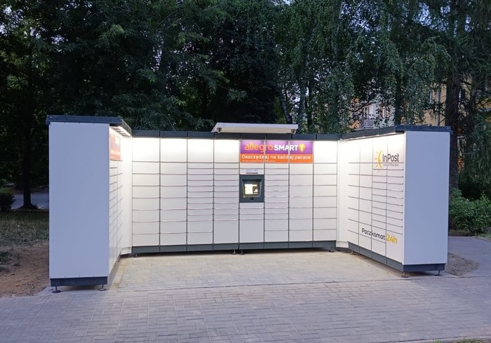 Paczkomat LUB137M Niedaleko Apteki