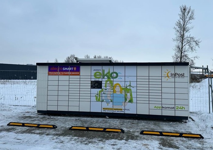 Paczkomat LUB19APP Na parkingu Aldi