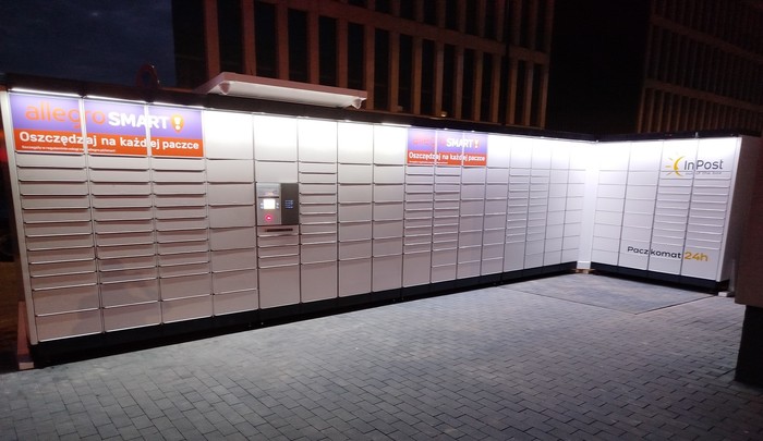 Поштомат LUB20N Za Centrum Handlowym